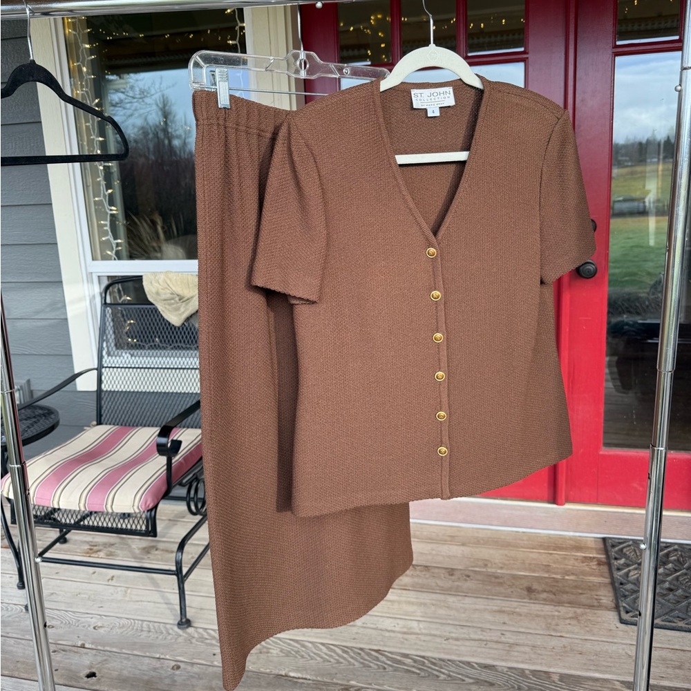 St. John Brown Knit Top & matching skirt